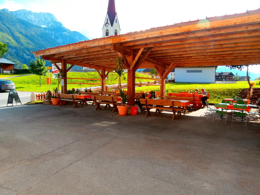 Gasthof Zum Loewen Sankt Jakob im Lesachtal Esterno foto