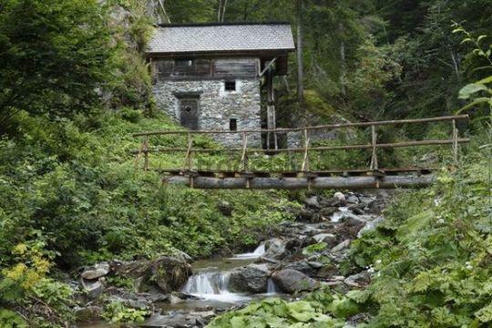 Gasthof Zum Loewen Sankt Jakob im Lesachtal Esterno foto